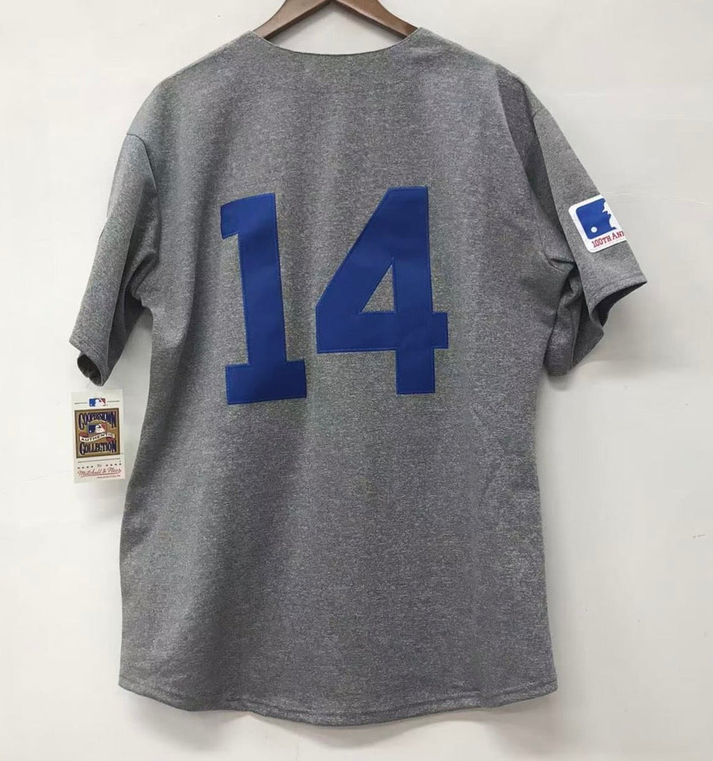 Ernie Banks Chicago Cubs Jersey 1968 Cooperstown Collection product image 1
