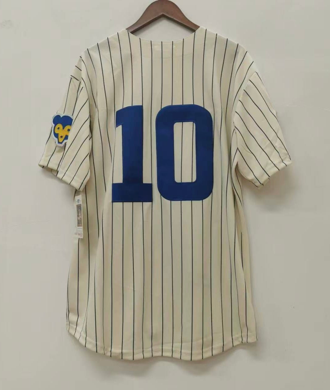Ron Santo Chicago Cubs Jersey 1969 Cooperstown Collection product image 1