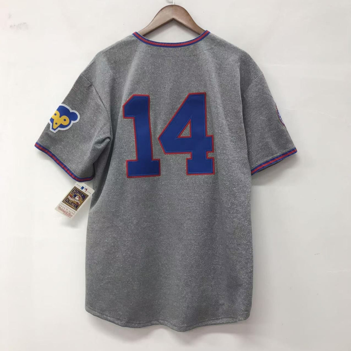 Ernie Banks Chicago Cubs Jersey 1968 Cooperstown Collection product image 1