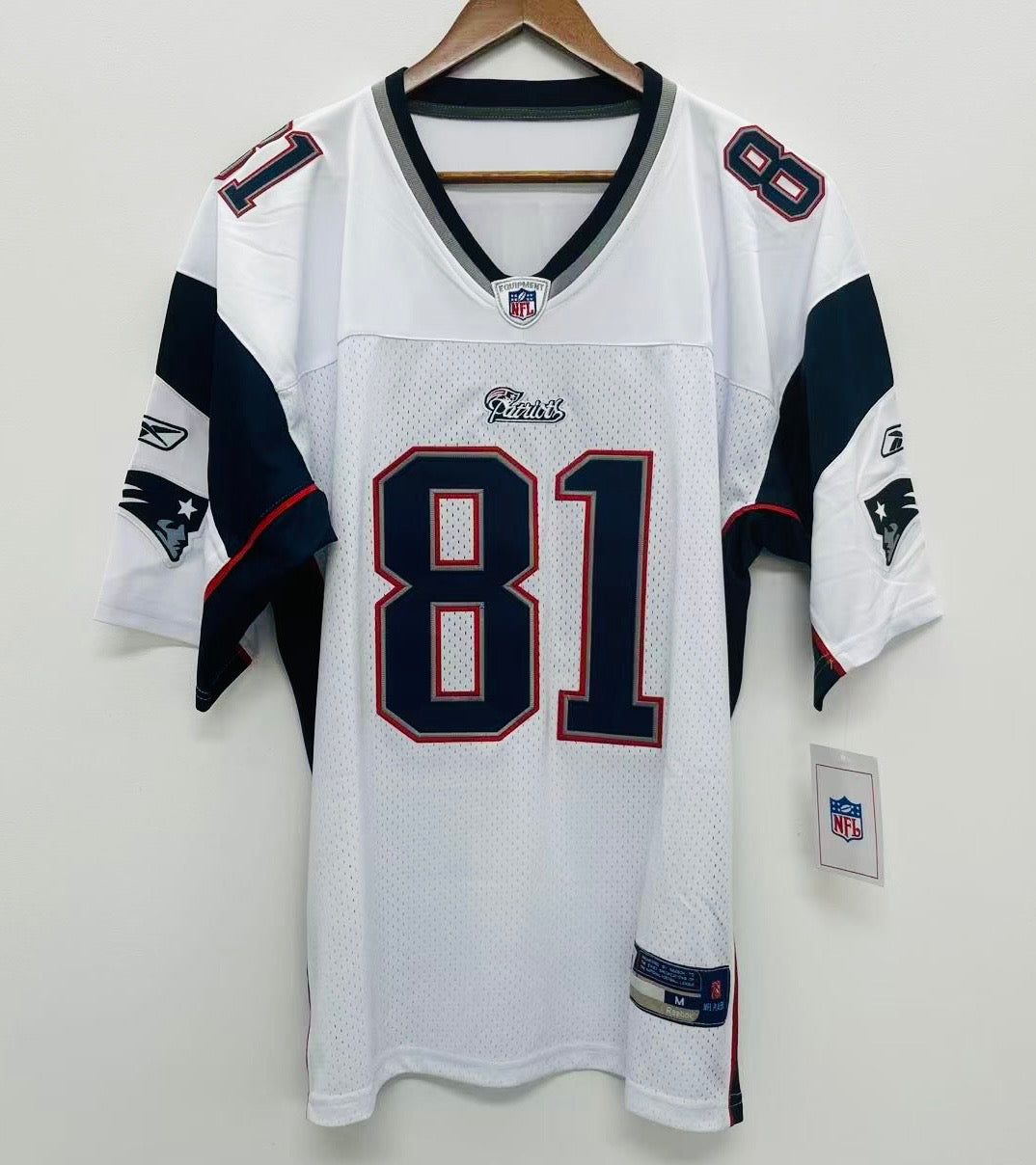 Aaron Hernandez New England Patriots Official NFL Jersey product image 2