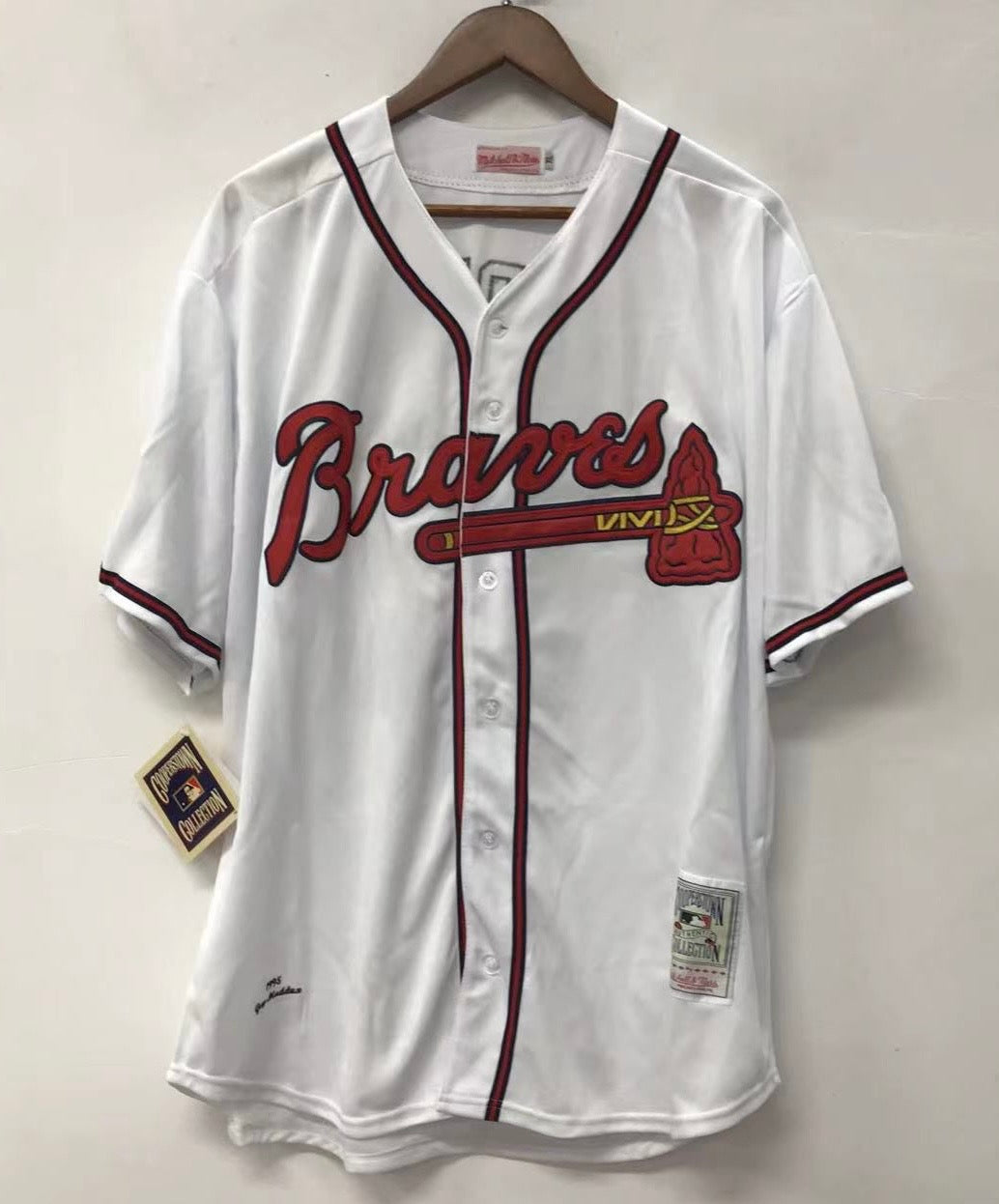 Greg Maddux 1995 Atlanta Braves Official MLB Mitchell & product image 2