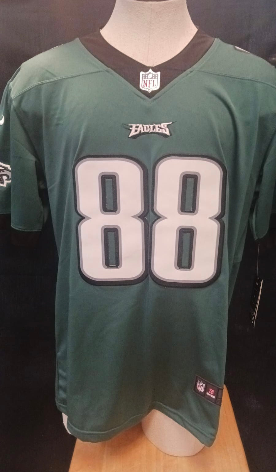 Dallas Goedert autographed Philadelphia Eagles Nike jersey product image 3