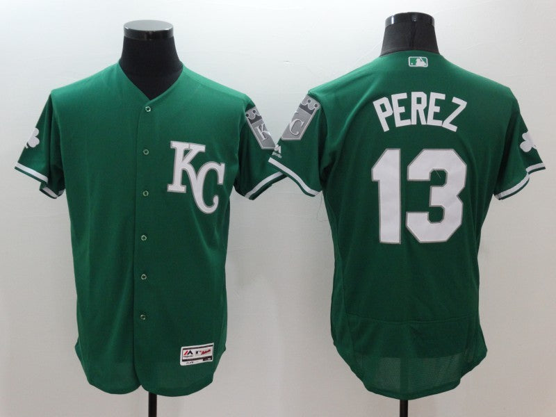 Salvador Pérez Kansas City Royals Jersey Green St. product image 1